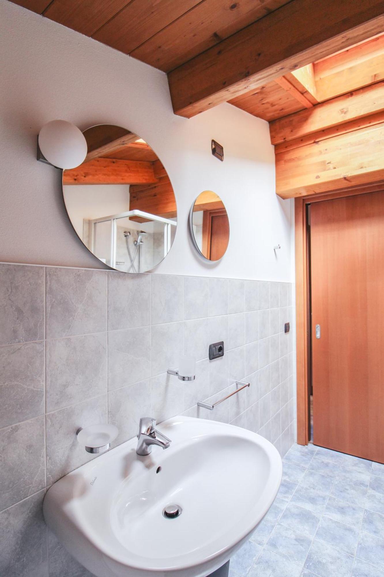Appartamento Al Porto Pianello Del Lario Bagian luar foto